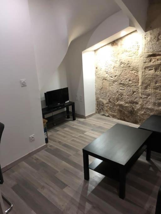 Les Balences - Jolie Studio Place Jean Jaures Beziers -Wifi Apartment Luaran gambar